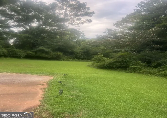 3rd image of 3324 Miller Rd, Lithonia, GA 30038 | MLS# 10791599