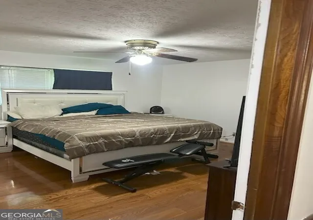 Photo 3 of Sale Pending at 1479 Gloria St, Griffin, GA 30224 | MLS# 10504095 | Listing updated on 2025-10-22