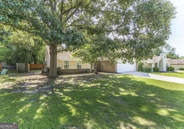 Photo 3 of Single family home for sale at 117 Cherren Dale Dr, Warner Robins, GA 31088 | MLS# 10826553 | Listing updated on 2026-08-28
