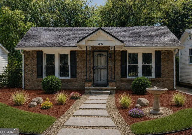 Photo 2 of Single family home for sale at 2842 Grand Ave Sw, Atlanta, GA 30315 | MLS# 10823903 | Listing updated on 2026-09-09