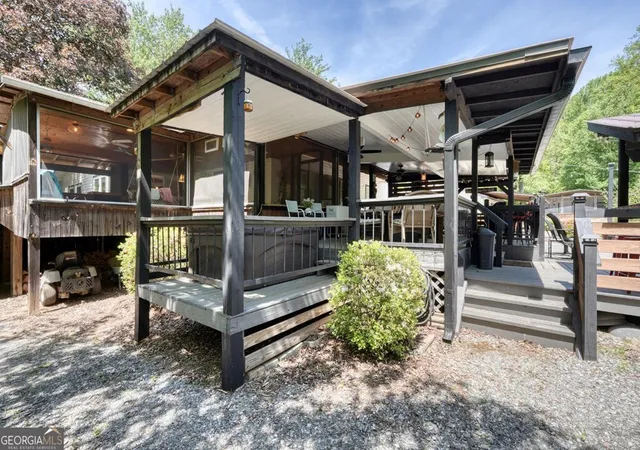 Photo 2 of Single family home for sale at 710 Town Mountain Rd, Hayesville, NC 28904 | MLS# 10814285 | Listing updated on 2026-08-11