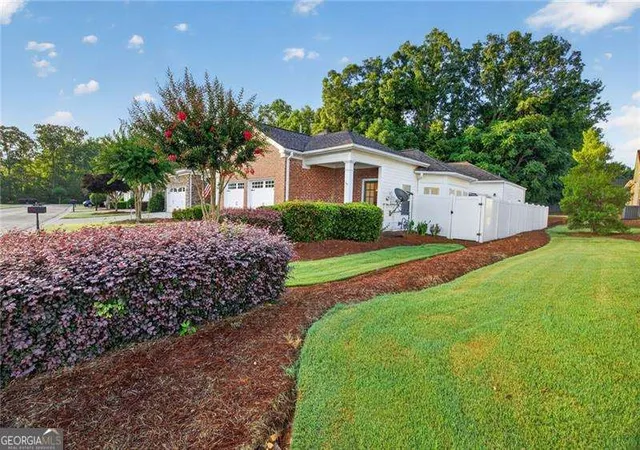 Photo 3 of Single family home for sale at 236 Abercorn Way, Woodstock, GA 30188 | MLS# 10792902 | Listing updated on 2026-09-07