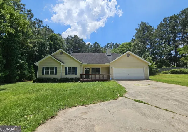 Homes for sale in Dawsonville, GA | 31 Danyelle Dr, Dawsonville, GA 30534 | MLS# 10785207