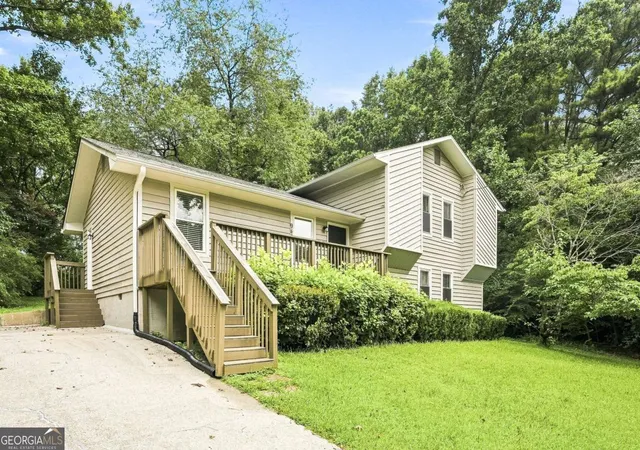 Photo 1 of Single family home for sale at 949 Falconcrest Dr, Lawrenceville, GA 30043 | MLS# 10820475 | Listing updated on 2026-10-09
