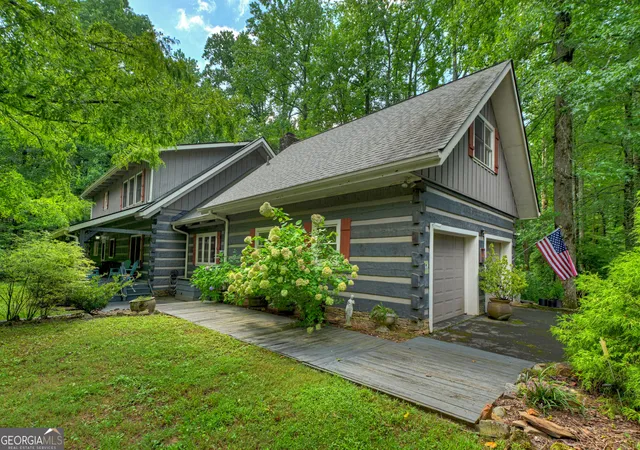 Photo 4 of Single family home for sale at 606 Johntown Rd, Ellijay, GA 30536 | MLS# 10834459 | Listing updated on 2026-10-29
