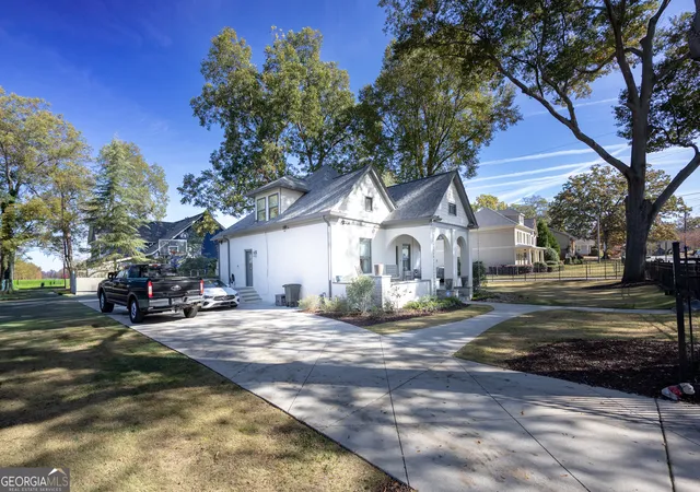 Homes for sale in College Park, GA | 1585 Mercer Ave, College Park, GA 30337 | MLS# 10704727