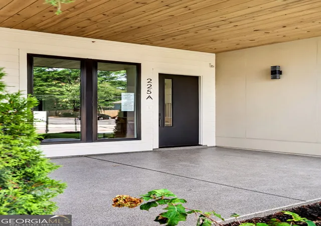 4th image of 225 Stovall St Se #A, Atlanta, GA 30316 | MLS# 10807633
