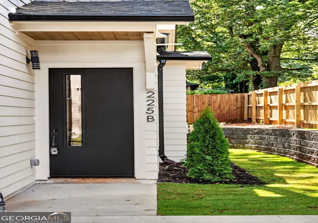 5th image of 225 Stovall St Se #A, Atlanta, GA 30316 | MLS# 10807633