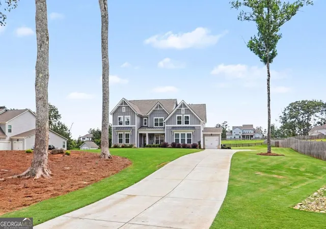 Photo 4 of Single family home for sale at 716 Genesee Pt, Newnan, GA 30263 | MLS# 10792041 | Listing updated on 2026-08-29