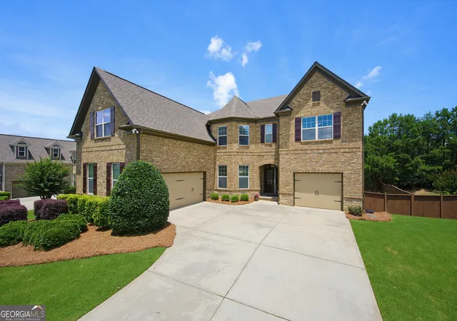 2nd image of 870 Grand Reserve Dr, Suwanee, GA 30024 | MLS# 10790484