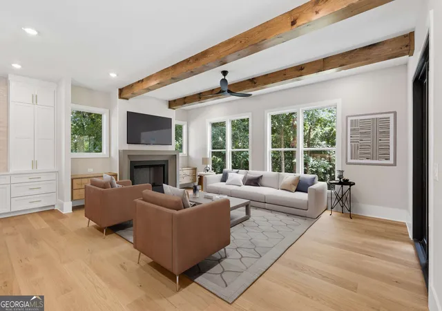 2nd image of 2400 Burch Cir Ne, Atlanta, GA 30319 | MLS# 10796805