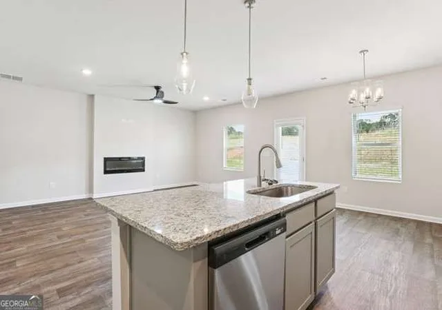 2nd image of 476 Orwell Dr, Social Circle, GA 30025 | MLS# 10789846