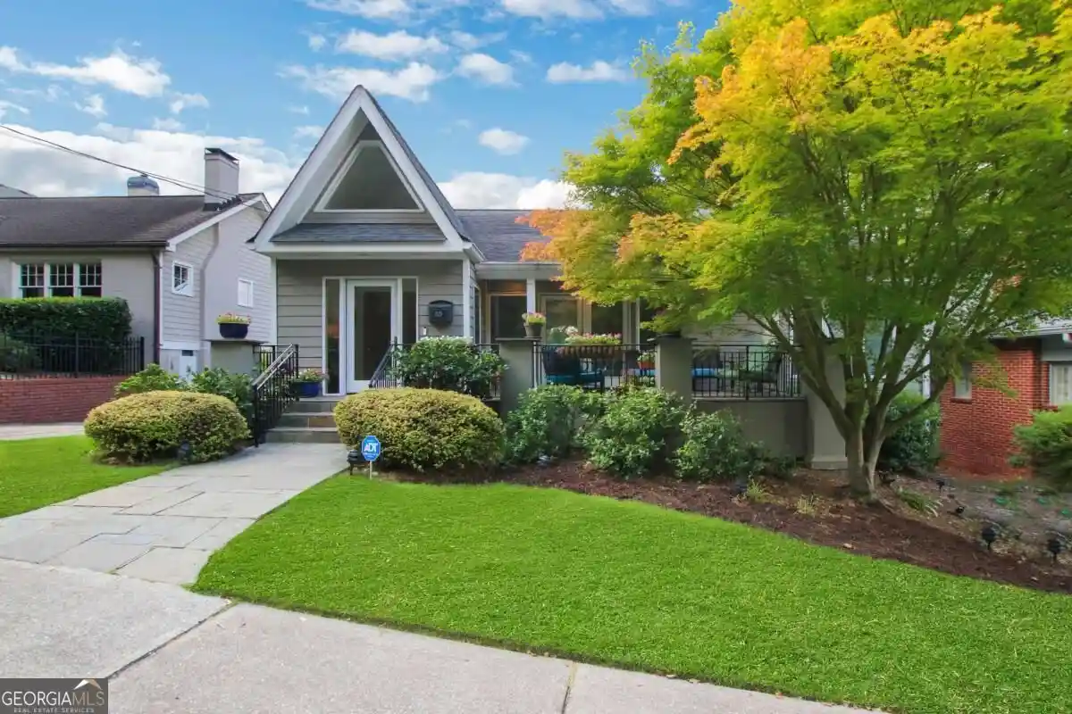 Photo 1 of Single family home for sale at 925 Highland Ter Ne, Atlanta, GA 30306 | MLS# 10854814 | Listing updated on 2026-10-22