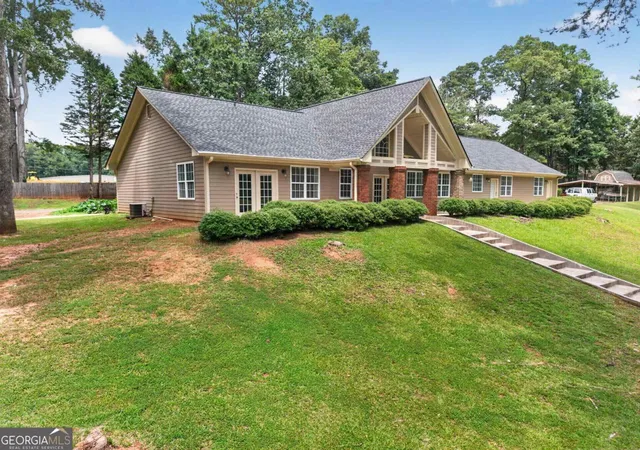 2nd image of 103 N Hidden Lake Dr, Eatonton, GA 31024 | MLS# 10828172