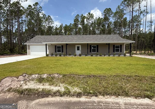 Photo 1 of Sale Pending at 5487 Old Waynesville Rd, Waynesville, GA 31566 | MLS# 10814858 | Listing updated on 2026-08-11