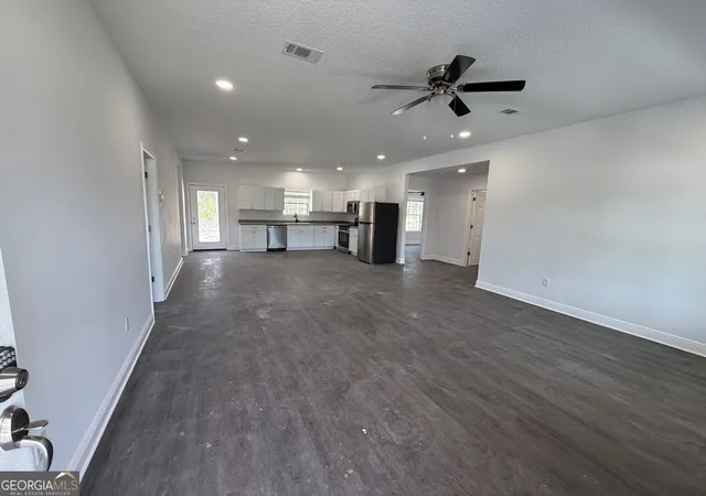 Photo 3 of Sale Pending at 5487 Old Waynesville Rd, Waynesville, GA 31566 | MLS# 10814858 | Listing updated on 2026-08-11