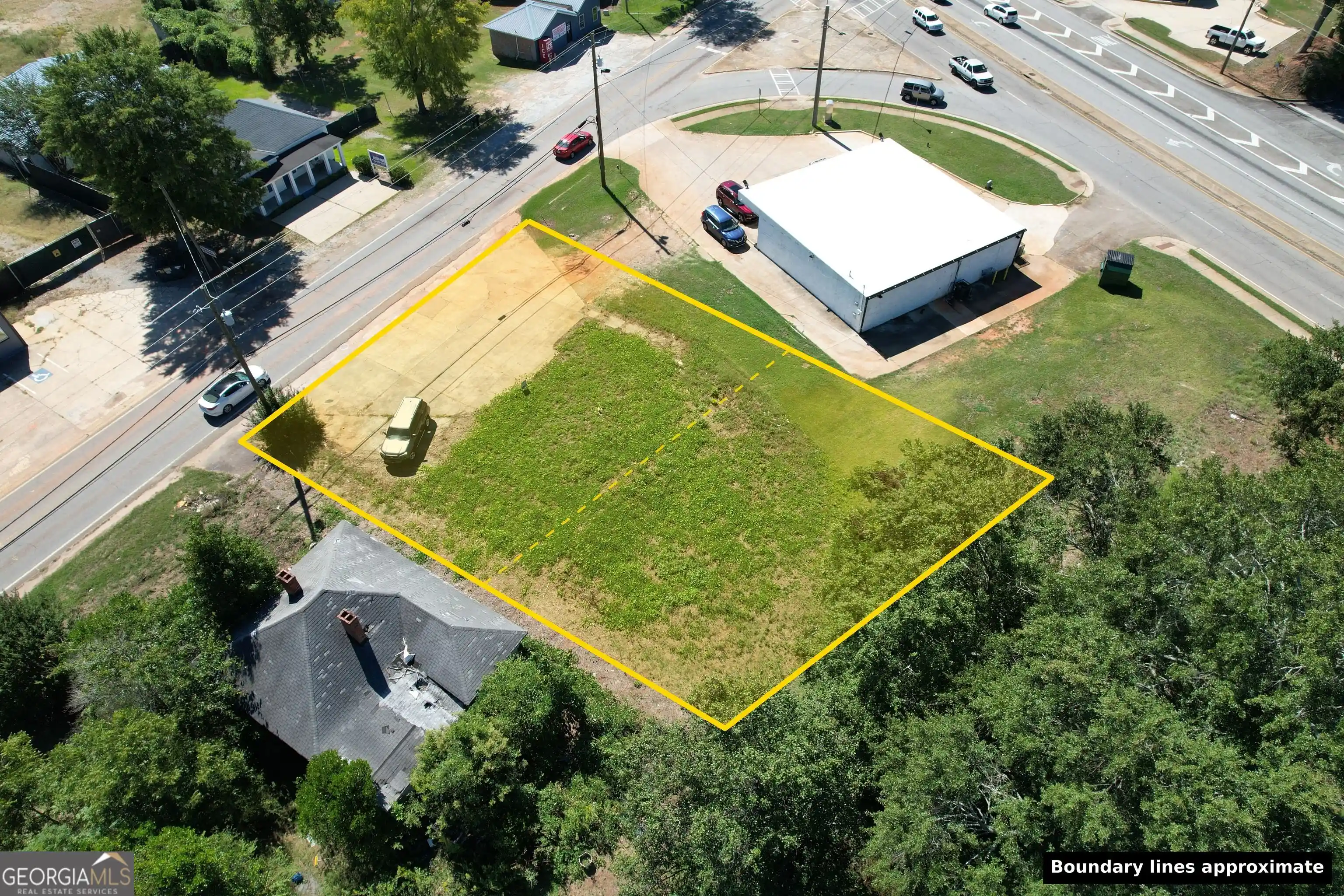 Photo 1 of Land for sale at 1521 Old Atlanta Rd, Griffin, GA 30223 | MLS# 10853873 | Listing updated on 2026-10-10