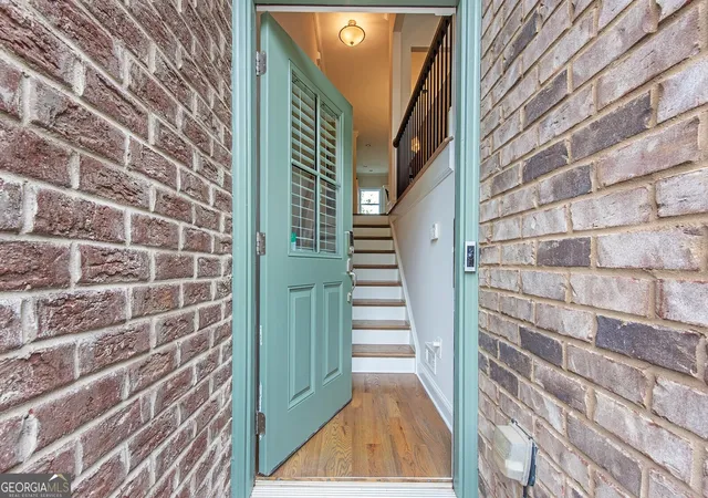 2nd image of 2128 Olde Georgian Ter, Atlanta, GA 30318 | MLS# 10814966