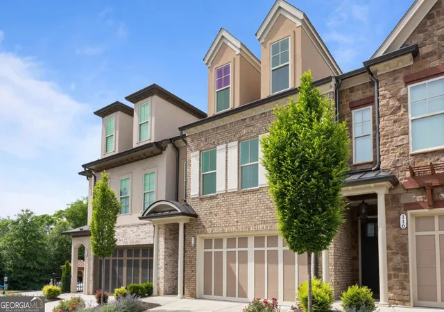 Photo 2 of Townhouse for sale at 118 Via Roma, Woodstock, GA 30188 | MLS# 10756113 | Listing updated on 2026-08-17