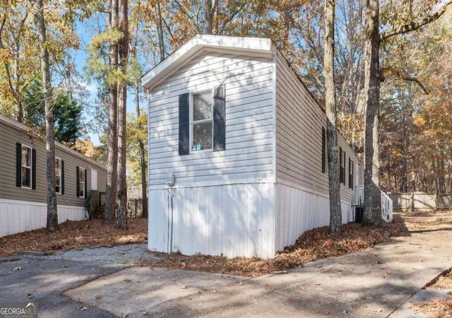 Photo 2 of Sale Pending at 6266 Dorsett Shls #302, Douglasville, GA 30135 | MLS# 10720870 | Listing updated on 2026-06-15
