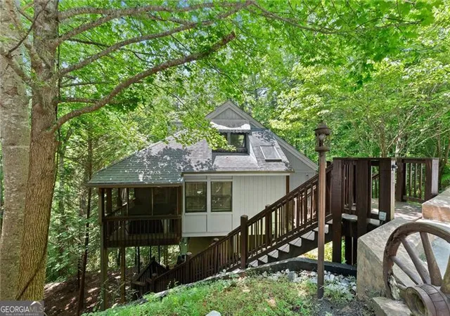 Photo 1 of Single family home for sale at 17 Dach Bruecke Gasse, Helen, GA 30545 | MLS# 10557799 | Listing updated on 2026-08-18