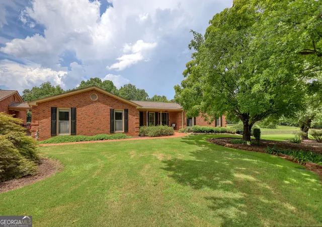 Photo 3 of Single family home for sale at 3331 Hwy 213, Mansfield, GA 30055 | MLS# 10826905 | Listing updated on 2026-09-22