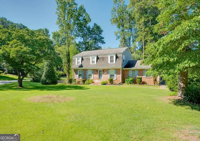 2nd image of 4737 Fellsridge Dr, Stone Mountain, GA 30083 | MLS# 10811411