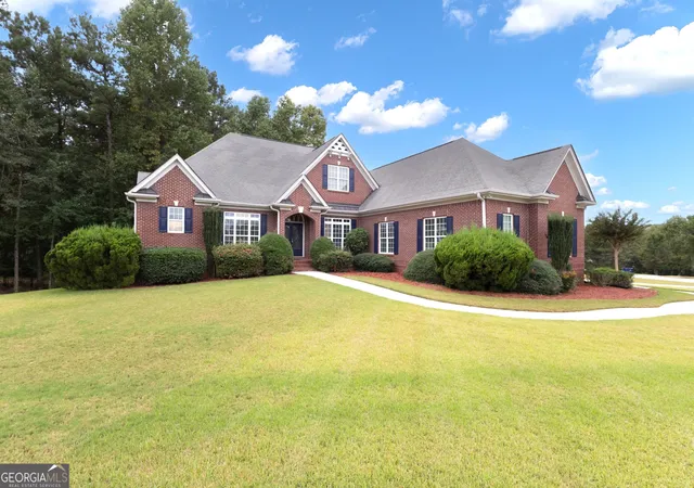 Photo 1 of Single family home for sale at 5655 Toccoa Dr, Douglasville, GA 30135 | MLS# 10867581 | Listing updated on 2026-10-29
