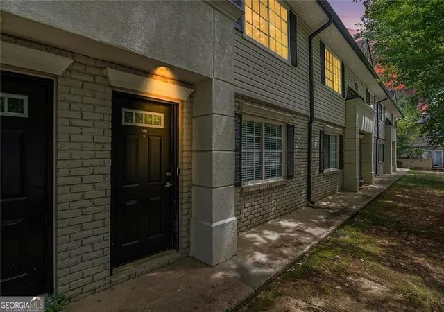 27th image of 6940 Roswell Rd #16B, Sandy Springs, GA 30328 | MLS# 10818076