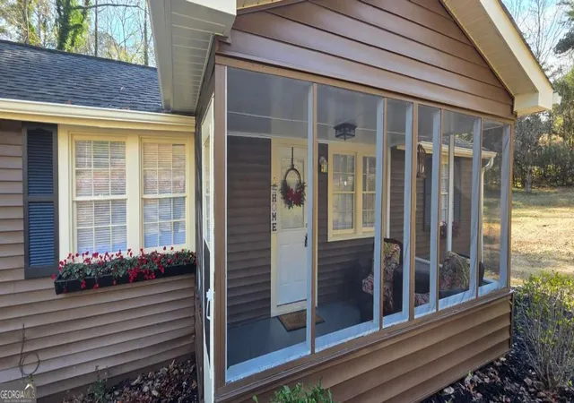 Photo 4 of Single family home for sale at 7043 S Goddard Rd, Lithonia, GA 30038 | MLS# 10804231 | Listing updated on 2026-09-18