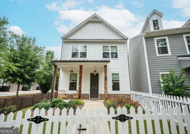 Photo 2 of Single family home for sale at 645 Everett Ln, Woodstock, GA 30188 | MLS# 10782275 | Listing updated on 2026-08-25