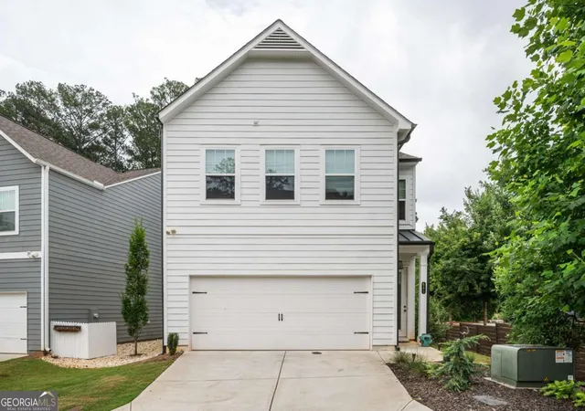 Photo 3 of Single family home for sale at 645 Everett Ln, Woodstock, GA 30188 | MLS# 10782275 | Listing updated on 2026-08-25