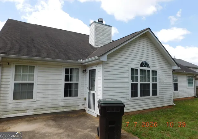 Photo 3 of Sale Pending at 5430 Yellow Pine Dr, Mcdonough, GA 30252 | MLS# 10813481 | Listing updated on 2026-08-27
