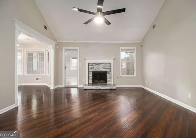 Photo 4 of Sale Pending at 1157 Mundys Ml Rd, Jonesboro, GA 30238 | MLS# 10641523 | Listing updated on 2026-01-12