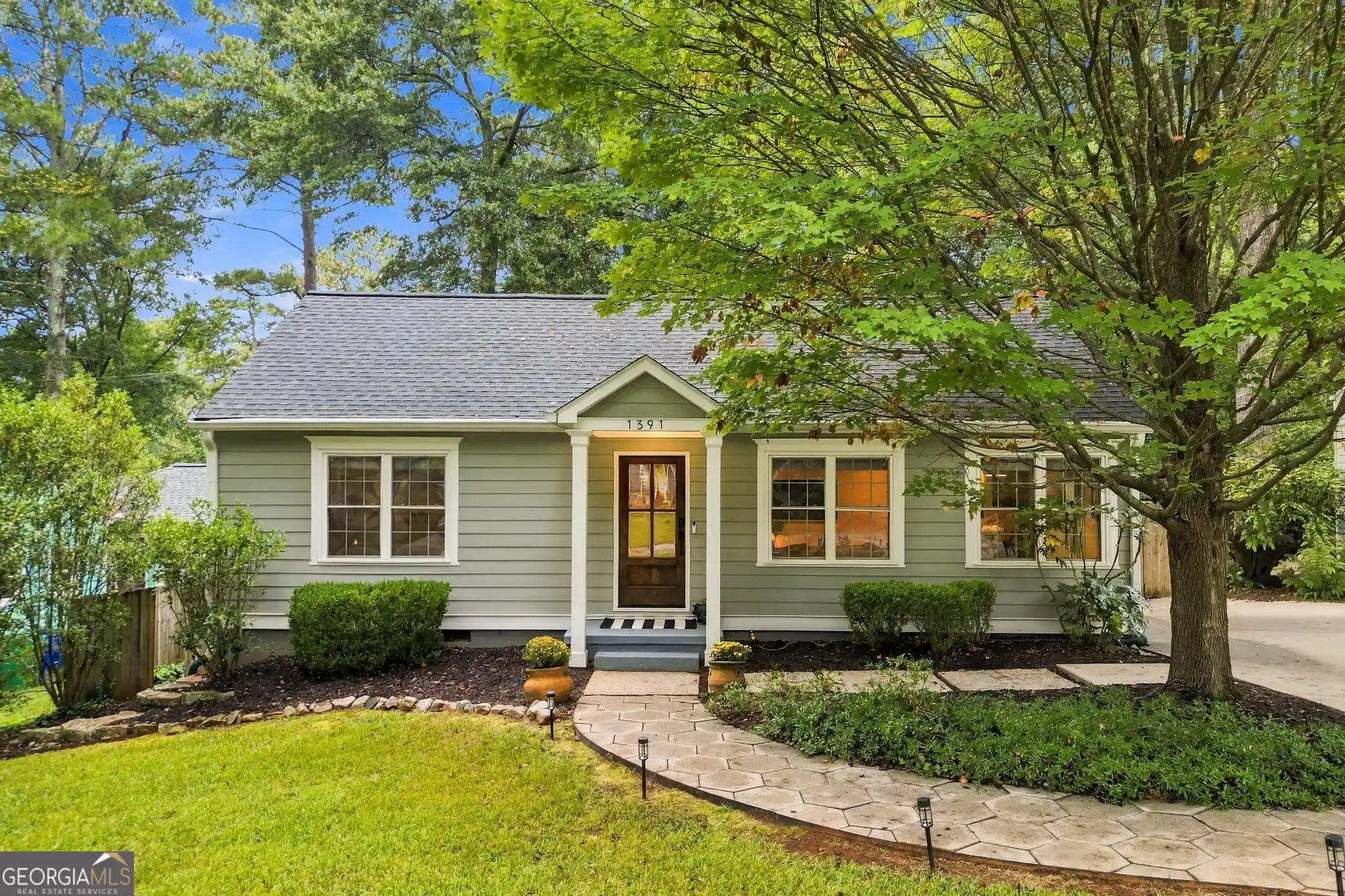Photo 1 of Single family home for sale at 1391 Oldfield Rd, Decatur, GA 30030 | MLS# 10868264 | Listing updated on 2026-10-12