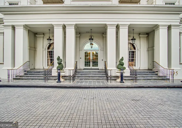 Photo 1 of Sale Pending at 195 14th St Ne #2806, Atlanta, GA 30309 | MLS# 10692433 | Listing updated on 2026-09-24