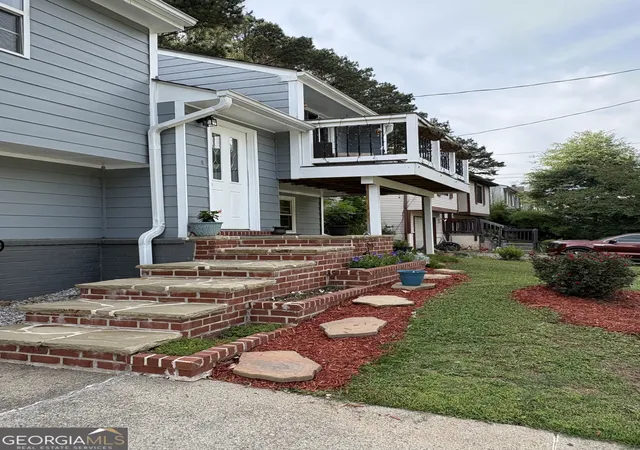 Photo 1 of Single family home for sale at 5529 Willow Brk Dr, Norcross, GA 30093 | MLS# 10775592 | Listing updated on 2026-08-07