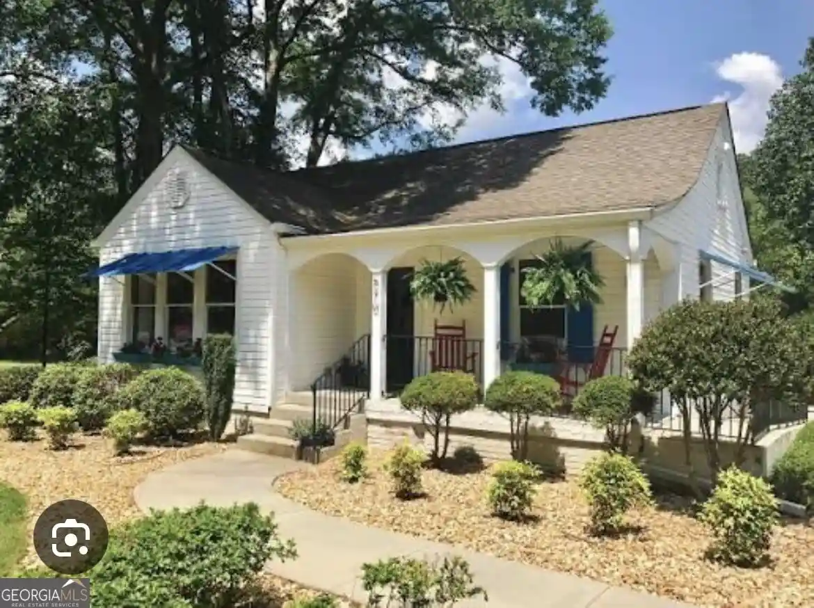 Photo 1 of Single family home for sale at 570 Lanier Ave E, Fayetteville, GA 30214 | MLS# 10853360 | Listing updated on 2026-10-09