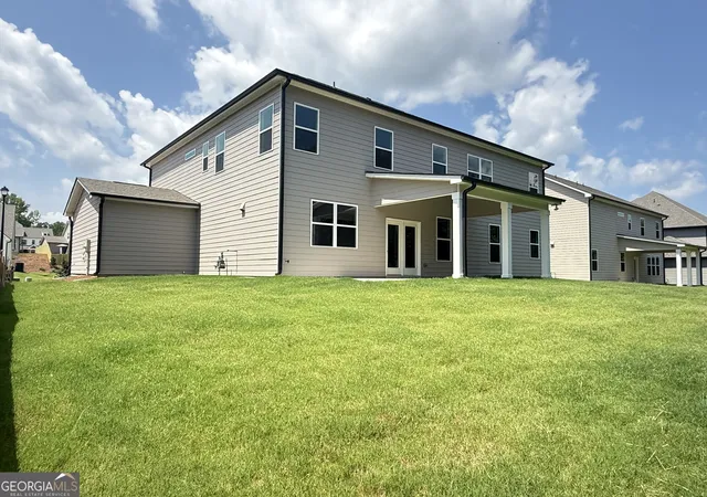 Photo 3 of Single family home for sale at 5527 Tullis Dr, Gainesville, GA 30507 | MLS# 10805324 | Listing updated on 2026-09-24