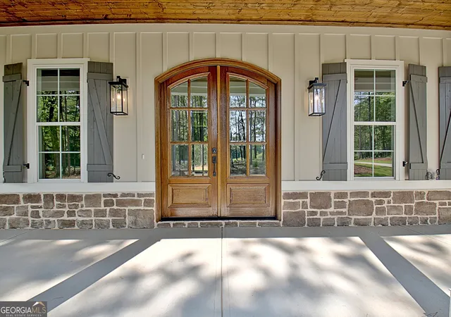 Photo 4 of Sale Pending at 250 Bob Smith Rd, Sharpsburg, GA 30277 | MLS# 10766555 | Listing updated on 2026-10-06