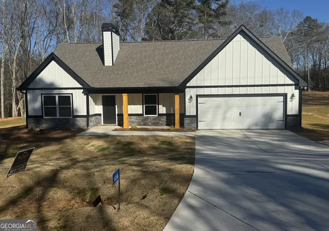 Homes for sale in Hartwell, GA | 656 Highland Avenue, Hartwell, GA 30643 | MLS# 10716954