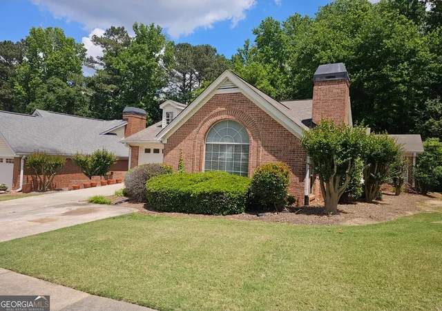 Homes for sale in Fayetteville, GA | 165 Stratford Wy, Fayetteville, GA 30214 | MLS# 10763856