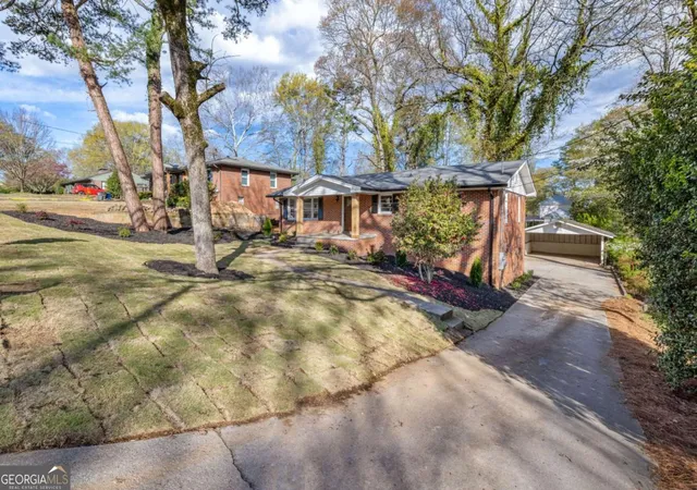 4th image of 212 Christopher Dr, Gainesville, GA 30501 | MLS# 10800055