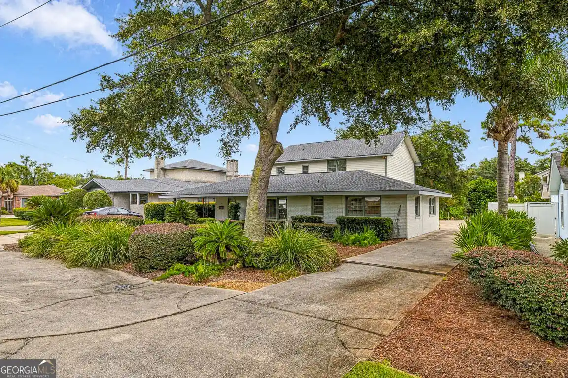 Photo 1 of Single family home for sale at 604 Bartow St, St. Simons, GA 31522 | MLS# 10854277 | Listing updated on 2026-10-12