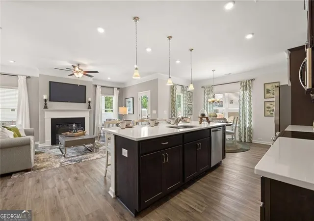 3rd image of 1005 Elowen Dr, Austell, GA 30168 | MLS# 10760693