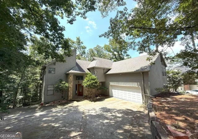 Photo 3 of Sale Pending at 530 Matterhorn Way, Johns Creek, GA 30022 | MLS# 10576348 | Listing updated on 2025-12-12