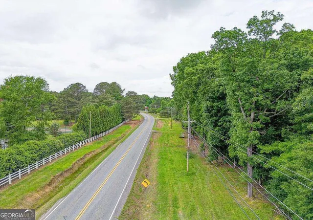 Photo 3 of Sale Pending at 2148 Red Bud Rd Ne, Calhoun, GA 30701 | MLS# 10699539 | Listing updated on 2026-09-09