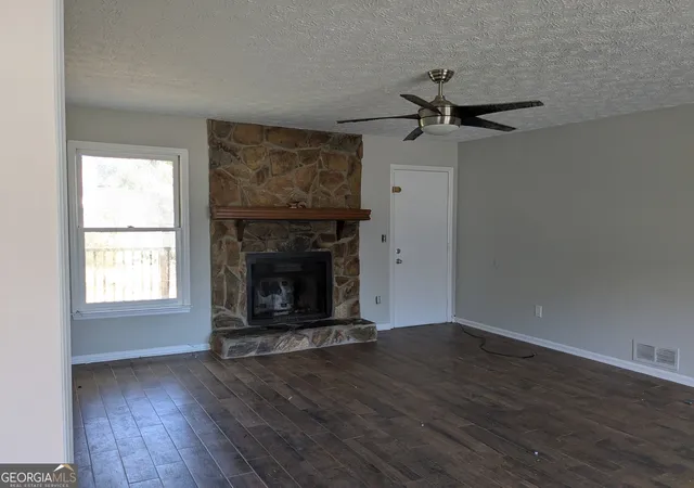 3rd image of 9473 Hidden Hollow Trl, Jonesboro, GA 30236 | MLS# 10766531