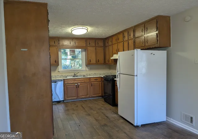 4th image of 9473 Hidden Hollow Trl, Jonesboro, GA 30236 | MLS# 10766531