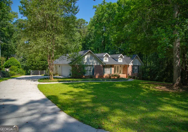 Photo 1 of Single family home for sale at 30 Laurelwood Cir, Griffin, GA 30224 | MLS# 10787677 | Listing updated on 2026-07-01